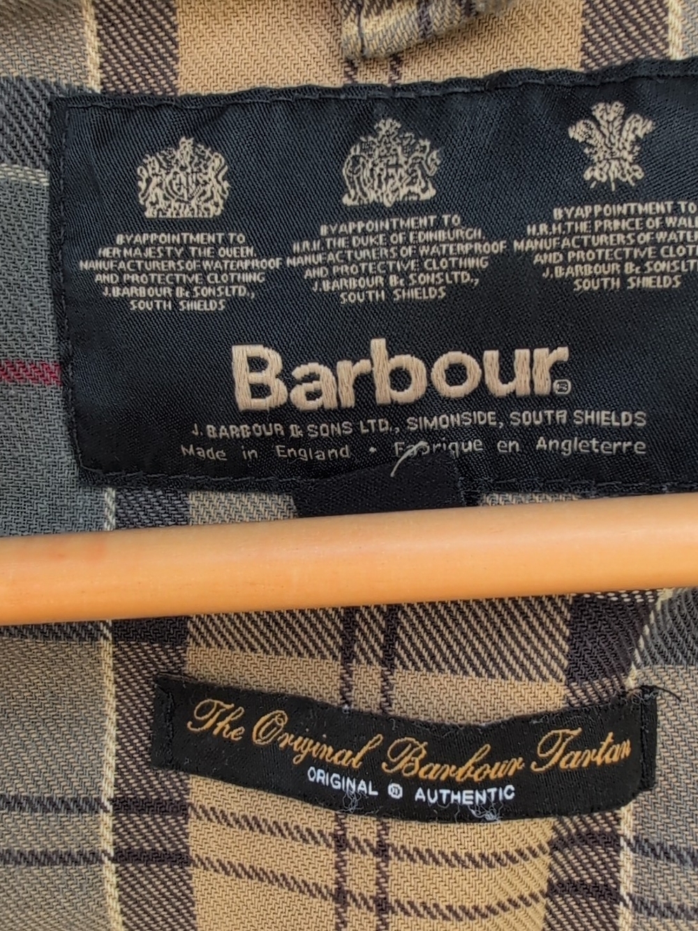 Barbour Beadnell Jacket Size 6 Gray Wax Tartan Plaid Corduroy Collar Faded Work - Picture 9 of 14